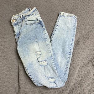 High Rise Light Wash Jeans